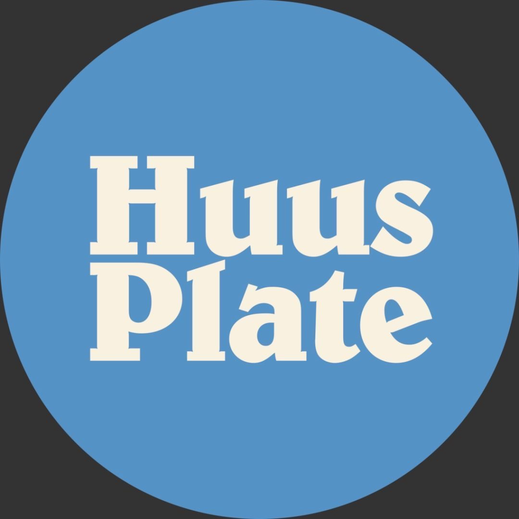 HUUS PLATE 标志