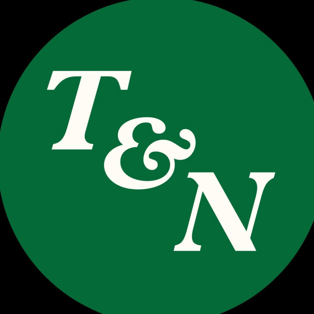 โลโก้ TIPPLES & NIBBLES